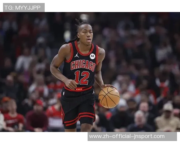 怀特分享与内线球员配合心得逐步磨合中收获乐趣与共同进步