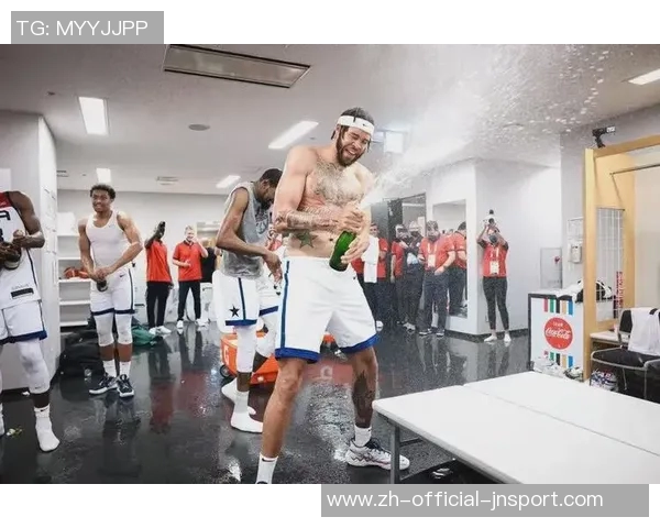 四冠中锋提前备战新赛季展现冠军气质与决心