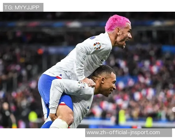 姆巴佩伤情加重带伤报到法国队黄潜之战脚踝扭伤影响状态