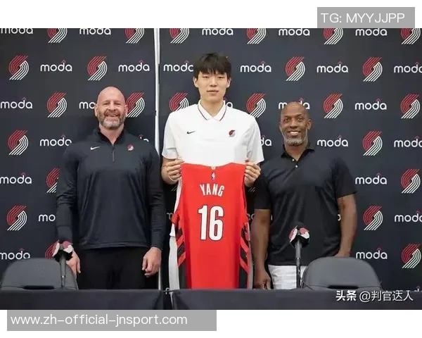 拓记：开拓者首战森林狼或启用小个阵容杨瀚森预计替补出战15分钟