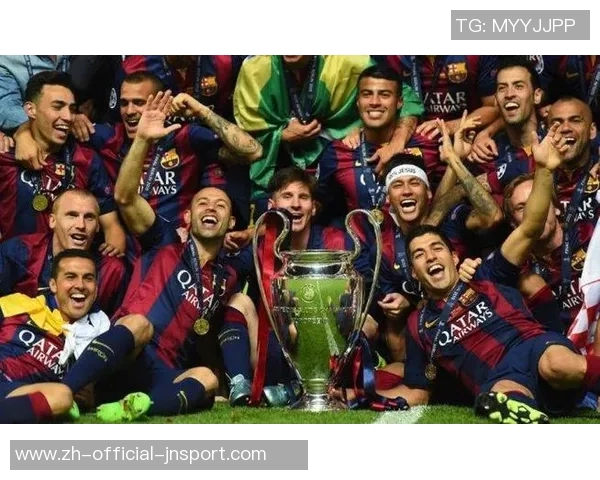 罗贝托与阿尔巴合影留念感慨岁月流逝祝福未来一切顺利 罗贝托与阿尔巴合影留念感慨岁月流逝祝福未来一切顺利