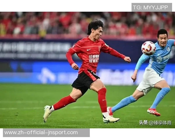 海港夺冠在即只需申花不胜蓉城输球条件已满两项 海港夺冠在即只需申花不胜蓉城输球条件已满两项