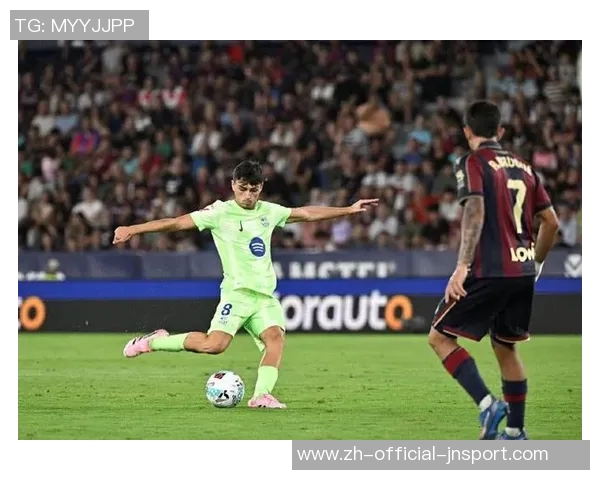 纳斯里：巴黎统治力显著下半场压制巴萨几乎窒息