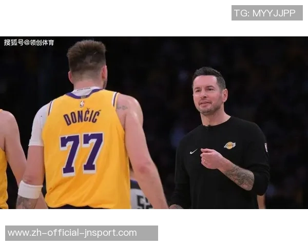 雷迪克称赞文森特在东契奇和小里身边有潜力适合担任首发位置